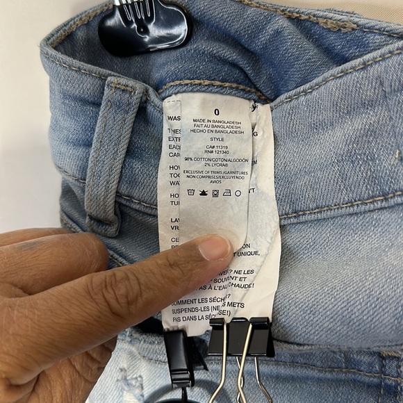 Garage Distressed Jeans Size 0 - Picture 4 of 5